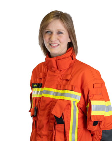 Ramona Keller im Schutzanzug