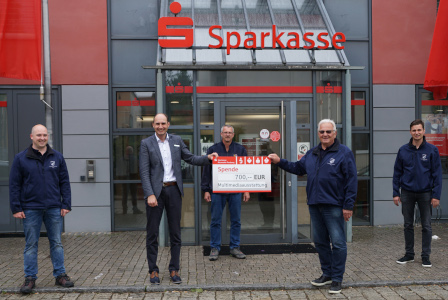 Spendenübergabe Sparkasse