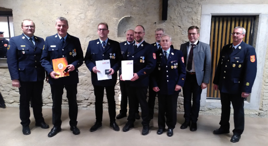 Gruppenfoto aller Geehrten Gruppenfoto aller Geehrten