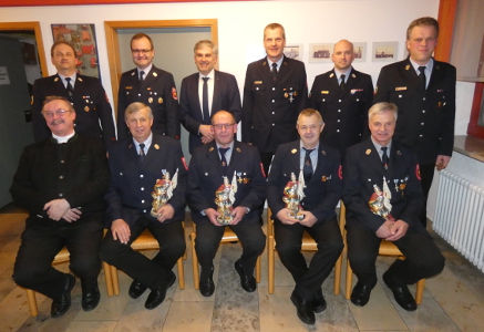 Gruppenfoto der Verabschiedeten Gruppenfoto der Verabschiedeten